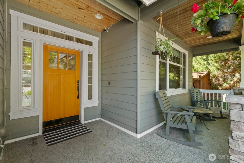6320 65th Avenue NW