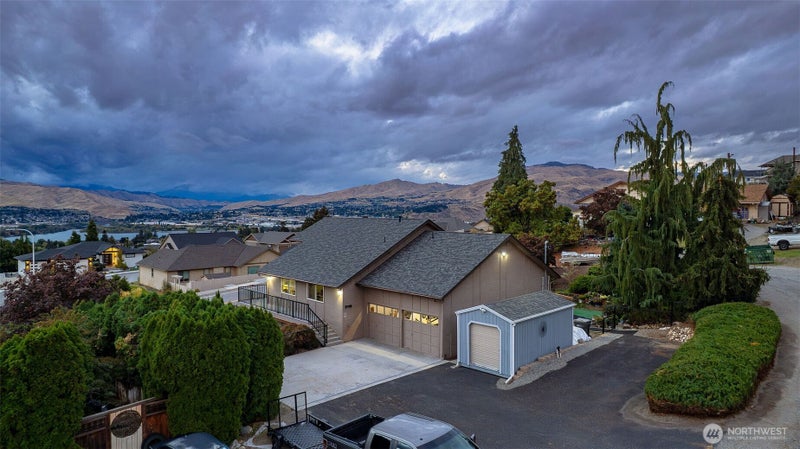 2718 Westview Drive