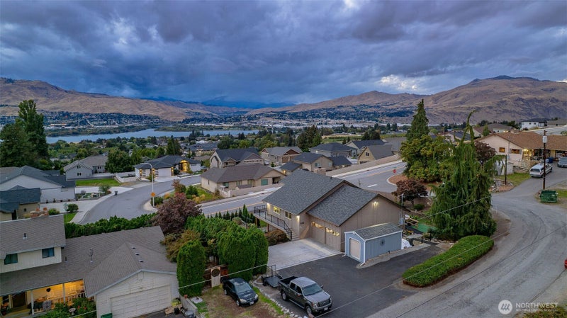 2718 Westview Drive