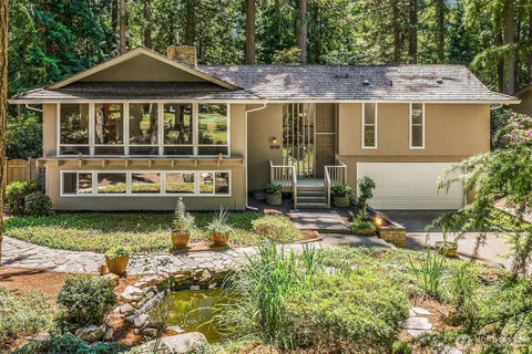 Photo of 2119 Sahalee Drive W, Sammamish, WA 98074 (MLS # 2542028)