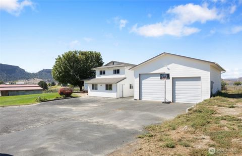 Photo of 55790 NE Lakeridge Lane, Electric City, WA 99123 (MLS # 2423377)