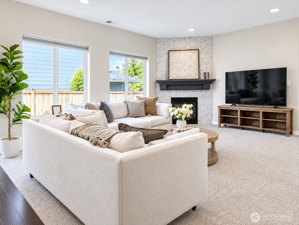 Photo of 10219 125th Avenue NE, Kirkland, WA 98033 (MLS # 2584873)