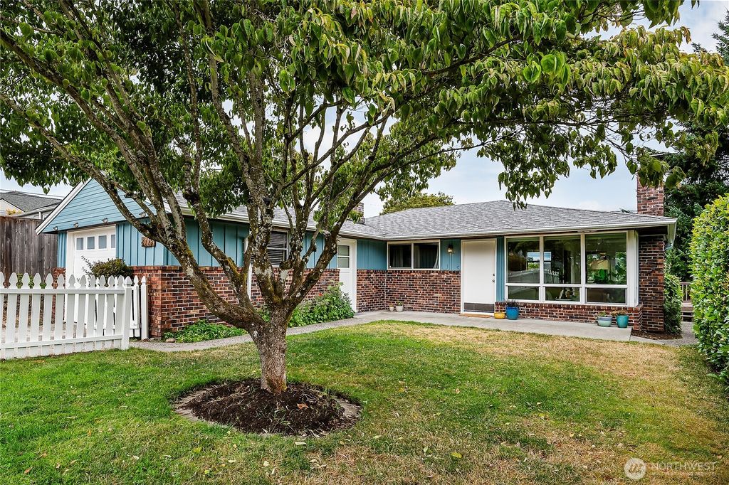 Photo of 8008 S Lakeridge Drive, Seattle, WA 98178 (MLS # 2403603)