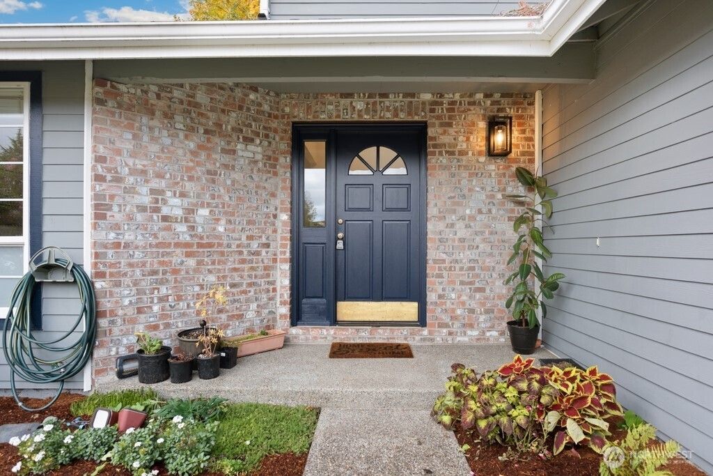 Photo of 27054 111th Court SE, Kent, WA 98030 (MLS # 2447461)