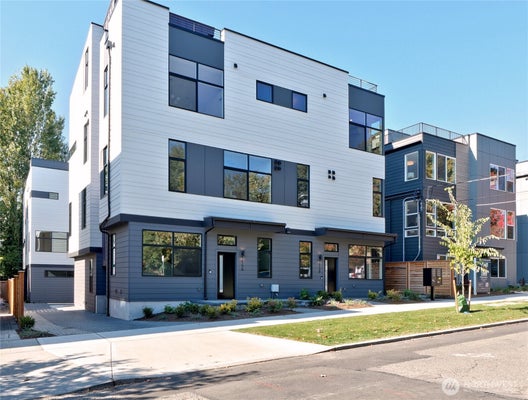715 15TH AVE # A, SEATTLE, WA 98122 - Image d55b5f73f4fd99cfdfa2c81b35ed6377/1381343122