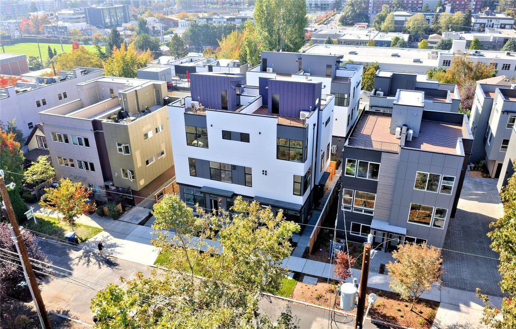 Photo of 715 15th Avenue #A, Seattle, WA 98122 (MLS # 2593989)