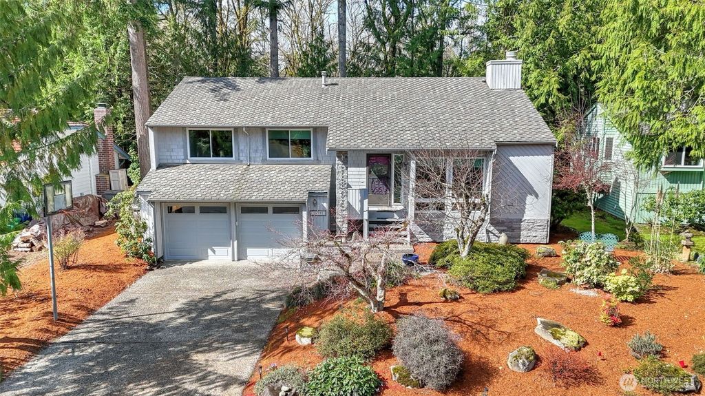 Photo of 15722 SE 166th Place, Renton, WA 98058 (MLS # 2351647)