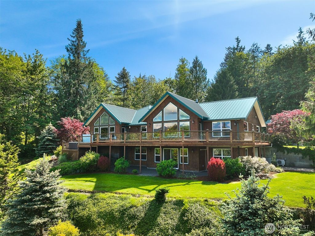 Photo of 16480 Mountain View Road, Mount Vernon, WA 98274 (MLS # 2528989)