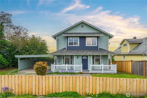 5006 Hyada Boulevard NE Tacoma WA 98422