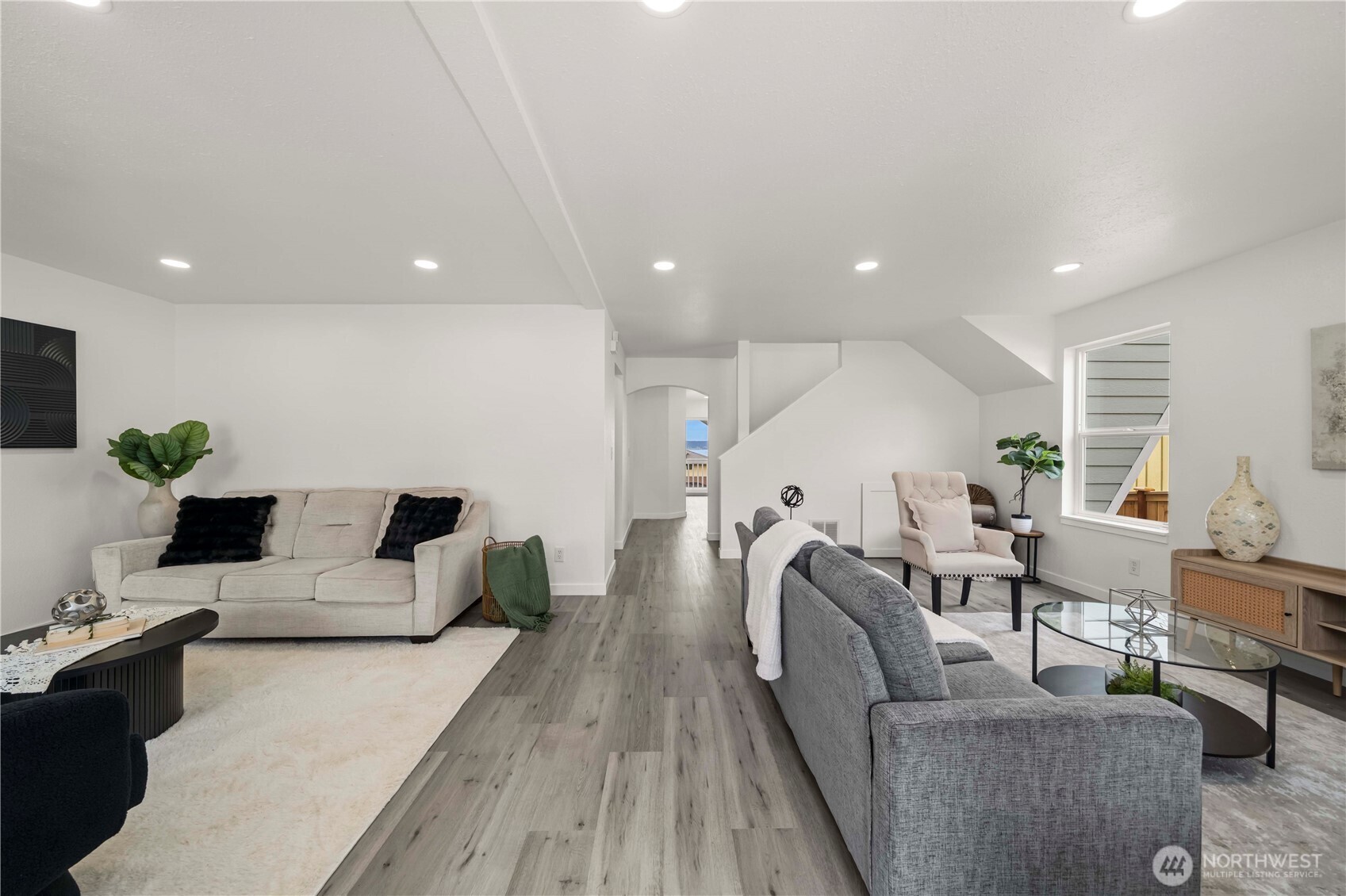 5006 Hyada Boulevard NE