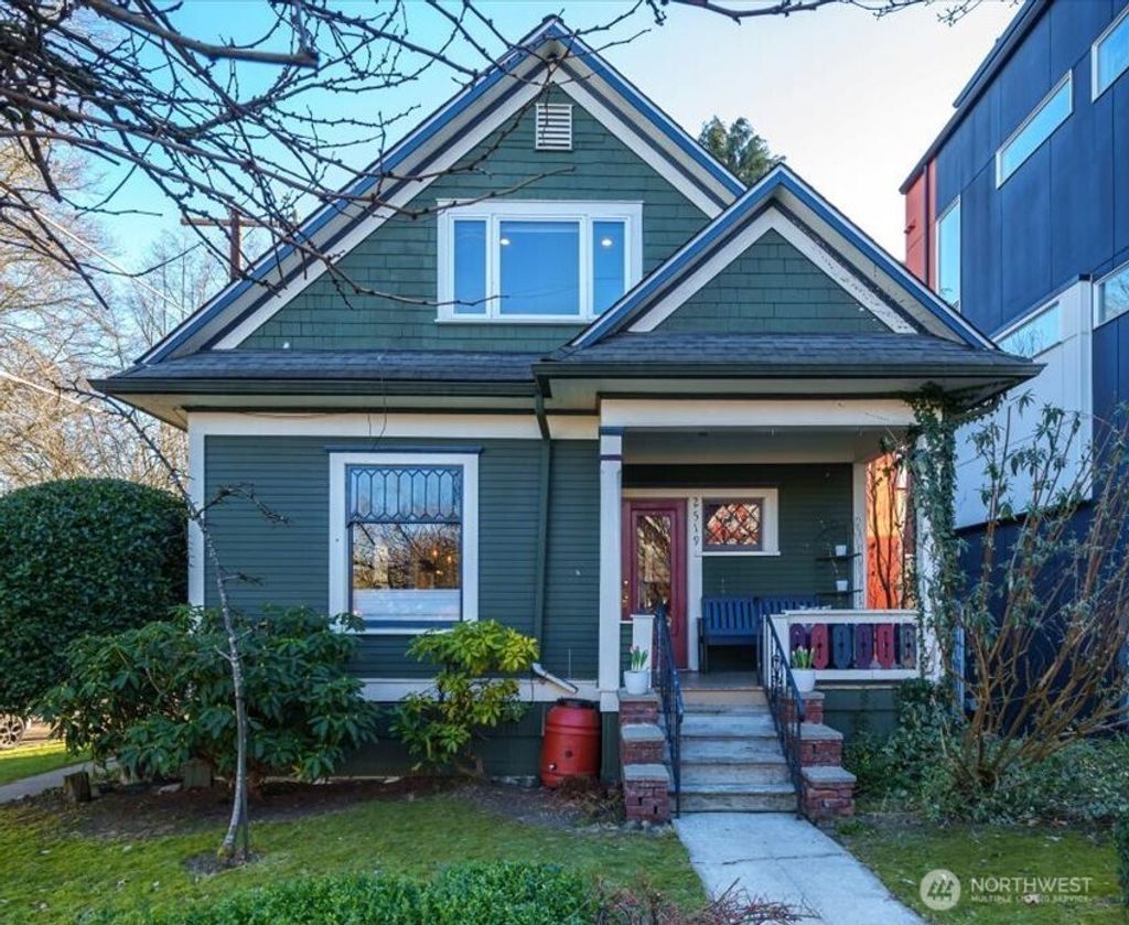 Photo of 2519 E Yesler Way, Seattle, WA 98122 (MLS # 2331873)