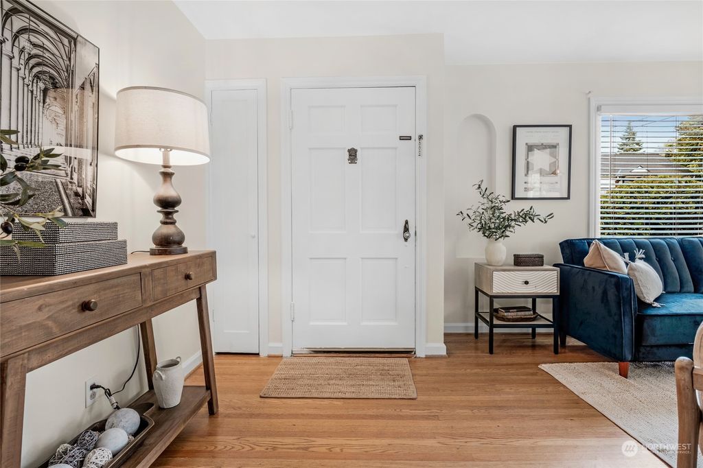 Photo of 4115 SW Dakota Street, Seattle, WA 98116 (MLS # 2308064)