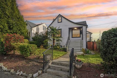 Photo of 851 NW 56th Street, Seattle, WA 98107 (MLS # 2500130)