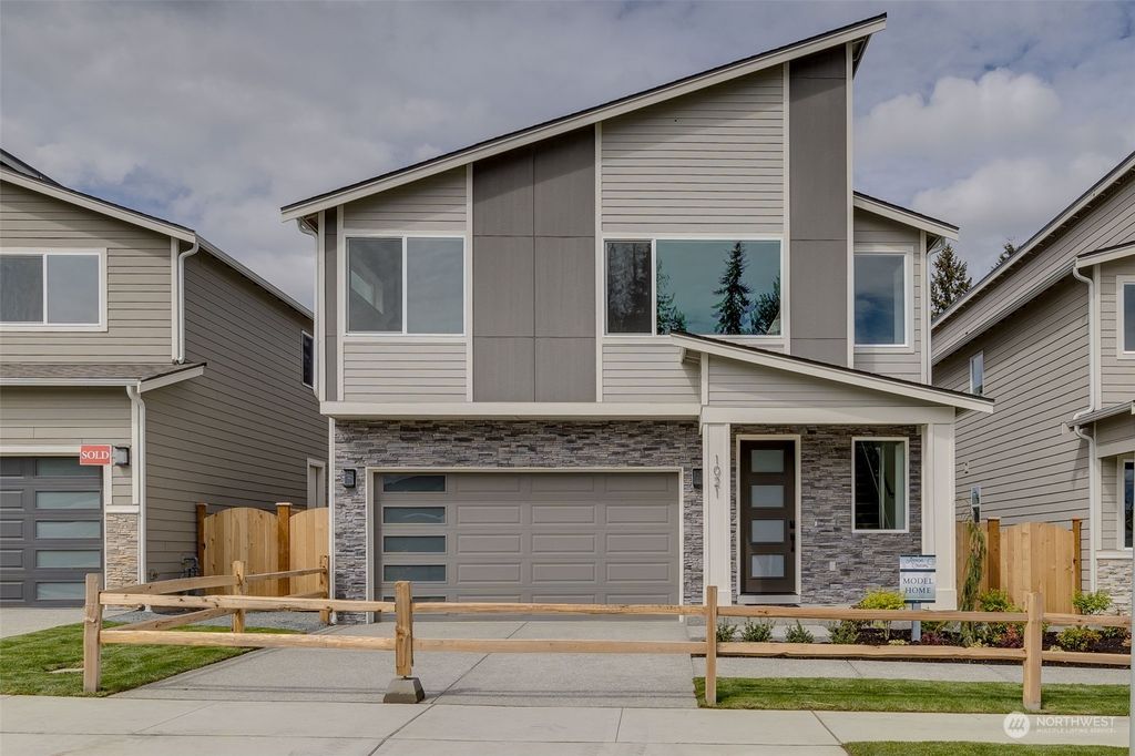 Photo of 1110 169th Place SW, Lynnwood, WA 98037 (MLS # 2282741)