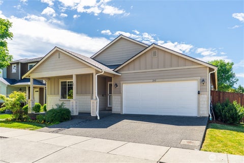 Photo of 242 Riggs Drive E, Enumclaw, WA 98022 (MLS # 2524164)