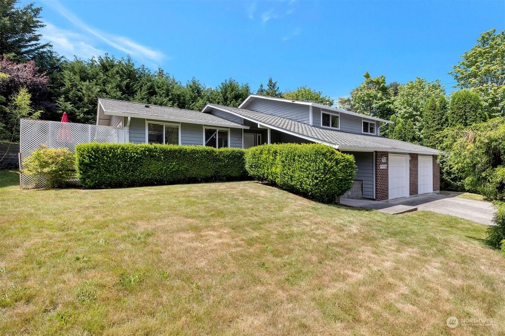 Photo of 2317 179th Court NE, Redmond, WA 98052 (MLS # 2132829)