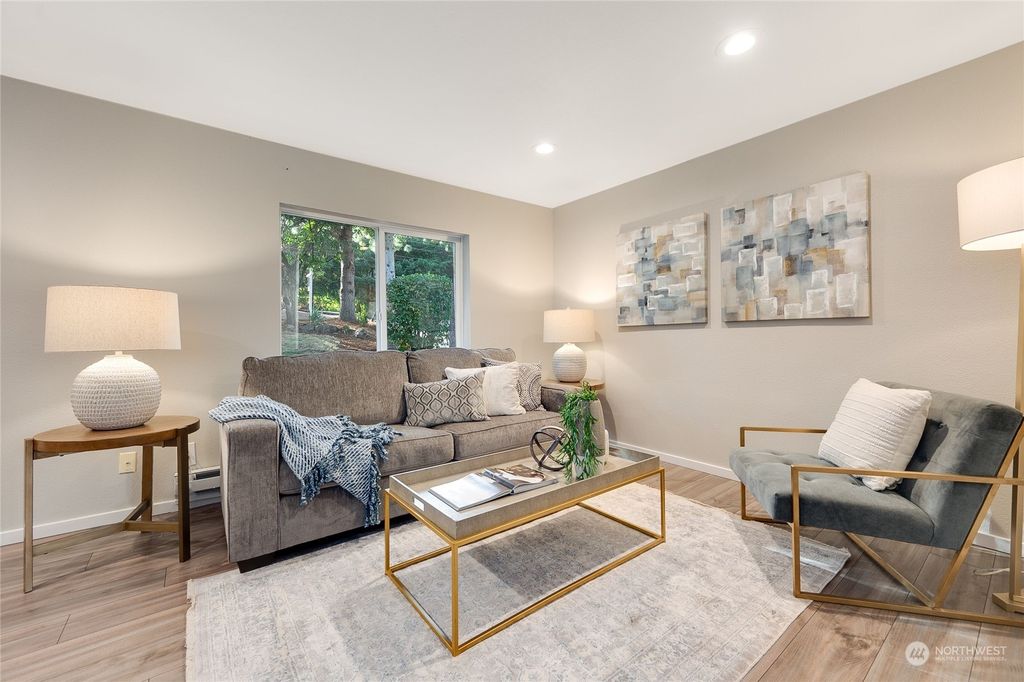 Photo of 6222 154th Avenue NE, Redmond, WA 98052 (MLS # 2076072)