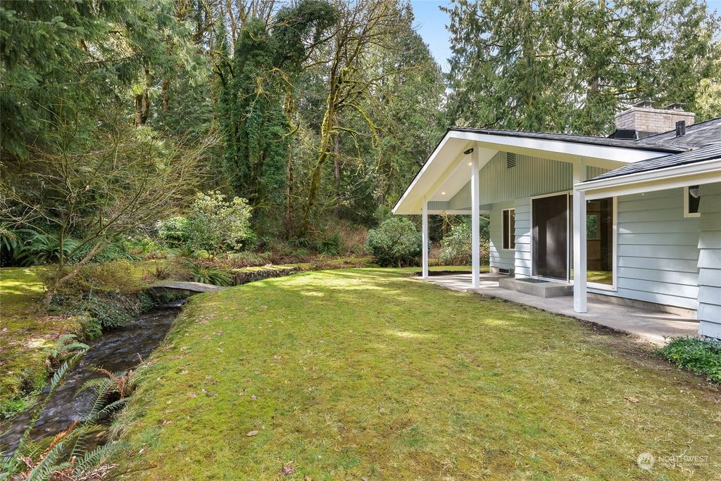 Photo of 24205 SE Tiger Mt Road, Issaquah, WA 98027 (MLS # 2043065)