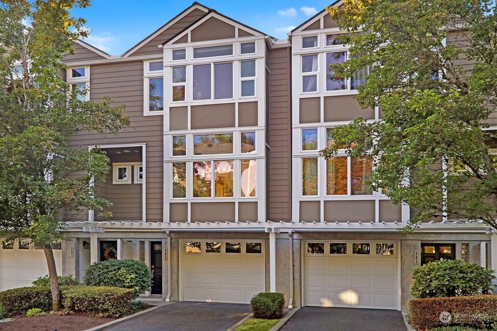 Photo of 205 5th Place S, Kirkland, WA 98033 (MLS # 2159961)
