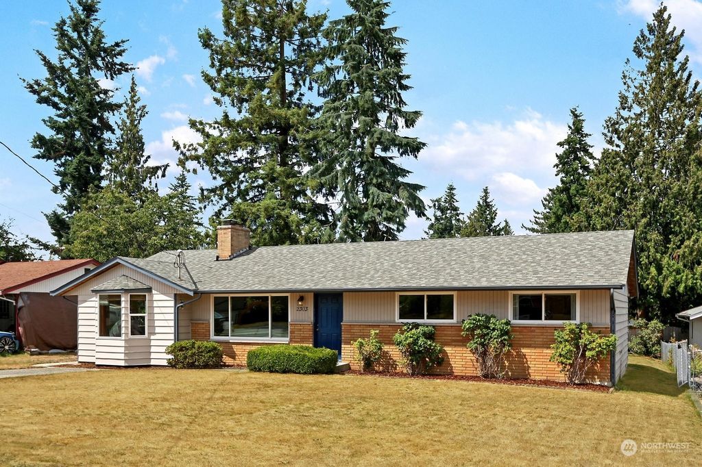 Photo of 2303 Burley Drive, Everett, WA 98208 (MLS # 2143105)