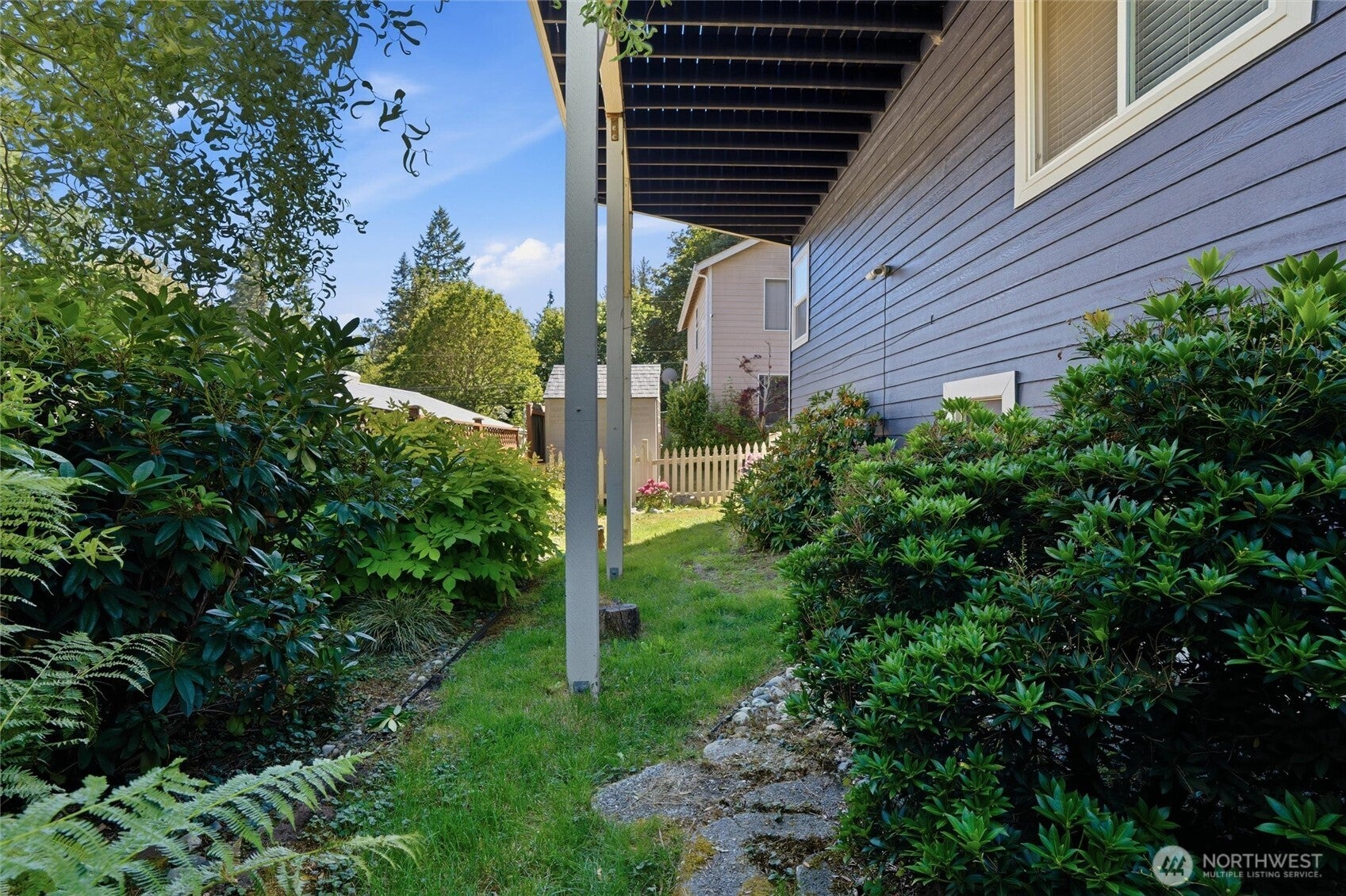 18656 4th Avenue NE