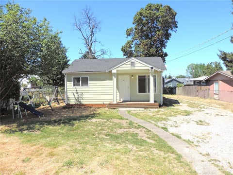 Photo of 10233 10th Avenue SW, Seattle, WA 98146 (MLS # 2542756)