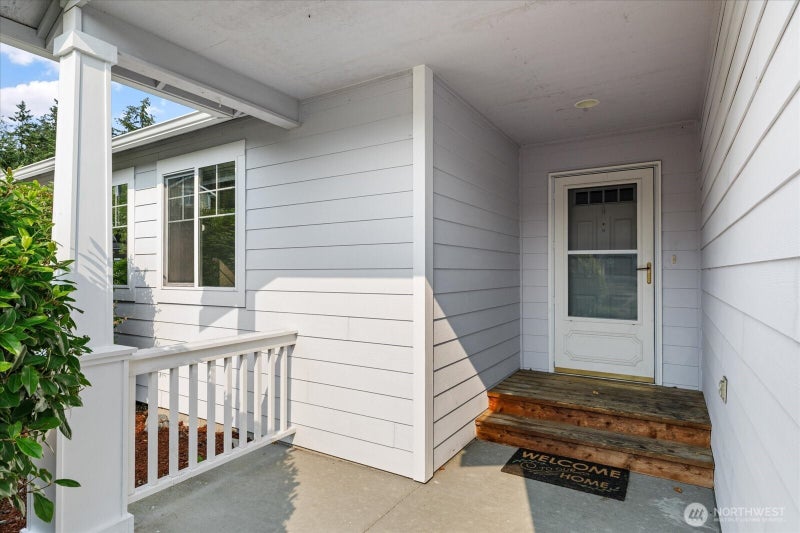 1667 NW Almond Loop