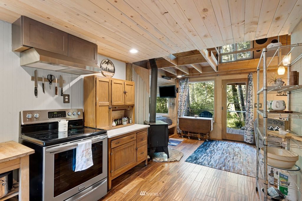 Photo of 21604 Payton Creek Road, Index, WA 98251 (MLS # 1976781)