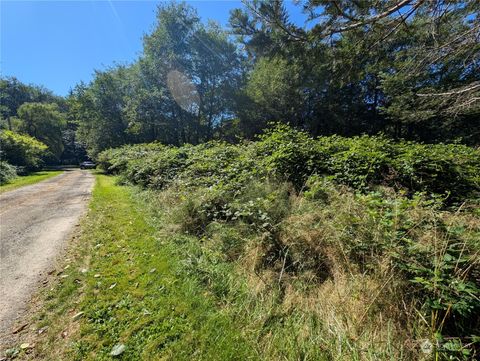 41 Barber Road Clallam Bay WA 98326