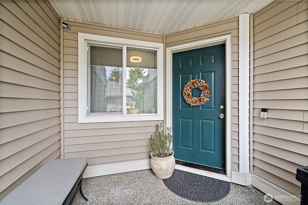 Photo of 5525 S 231st Place, Kent, WA 98032 (MLS # 2400809)