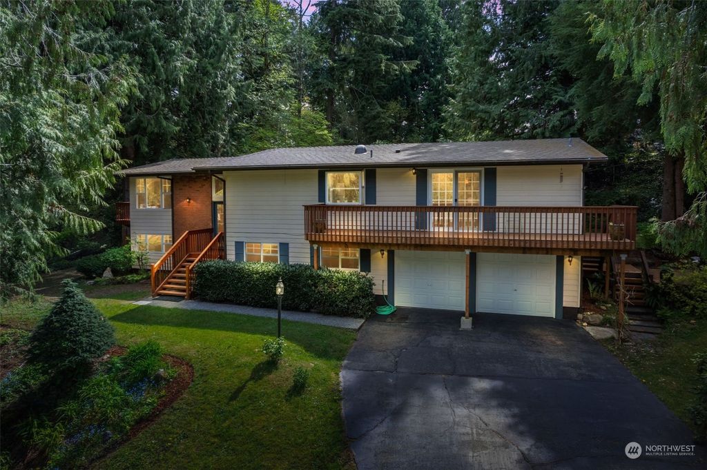 Photo of 9326 44th Place SE, Snohomish, WA 98290 (MLS # 2227116)