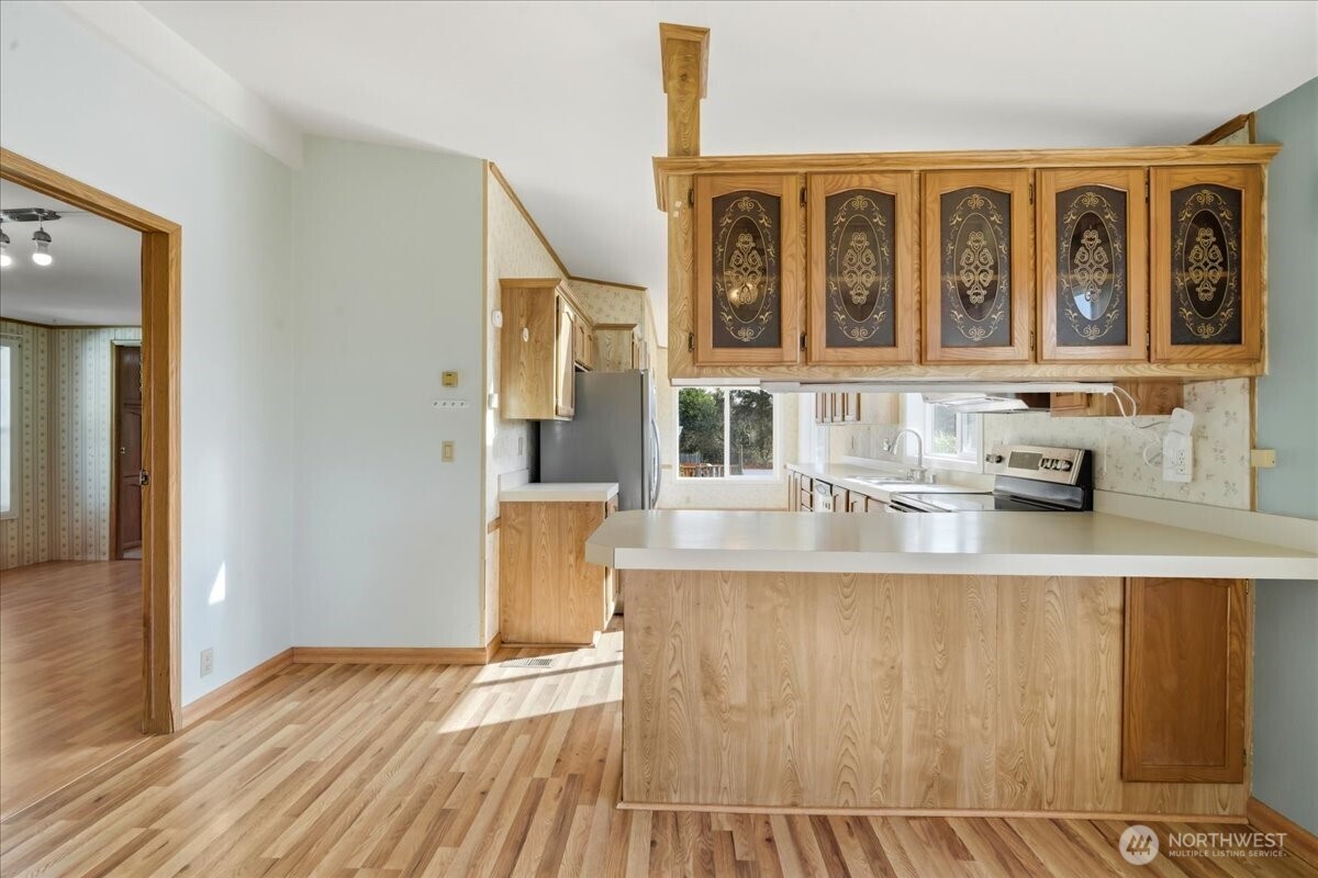 729 Edgewood Avenue NE