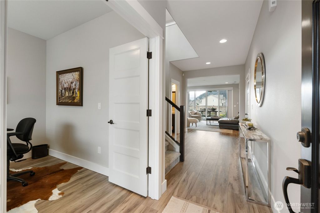 Photo of 482 Sigrist Drive E, Enumclaw, WA 98022 (MLS # 2340171)