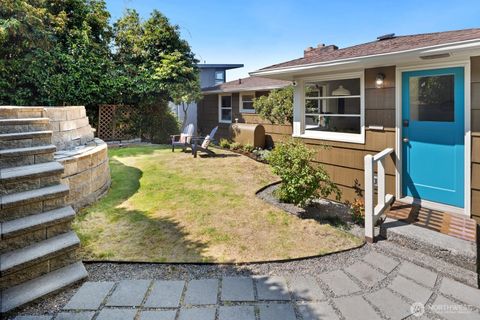 Photo of 2920 11th Avenue W, Seattle, WA 98119 (MLS # 2482425)