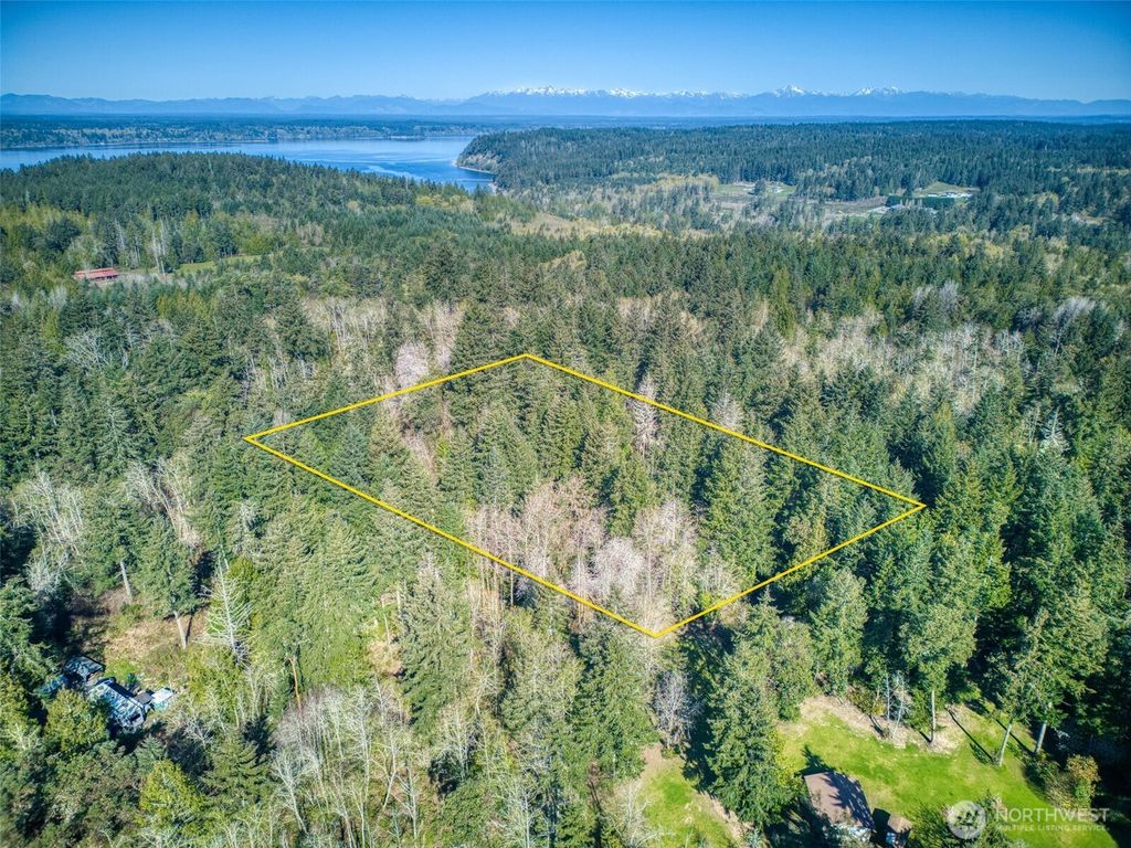 Photo of 0 Whiteman Road SW, Lakebay, WA 98349 (MLS # 2505265)