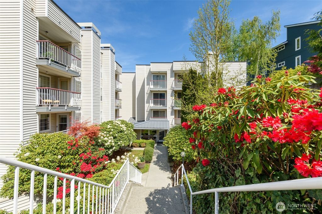 Photo of 130 NE 95th Street #A203, Seattle, WA 98115 (MLS # 2355047)
