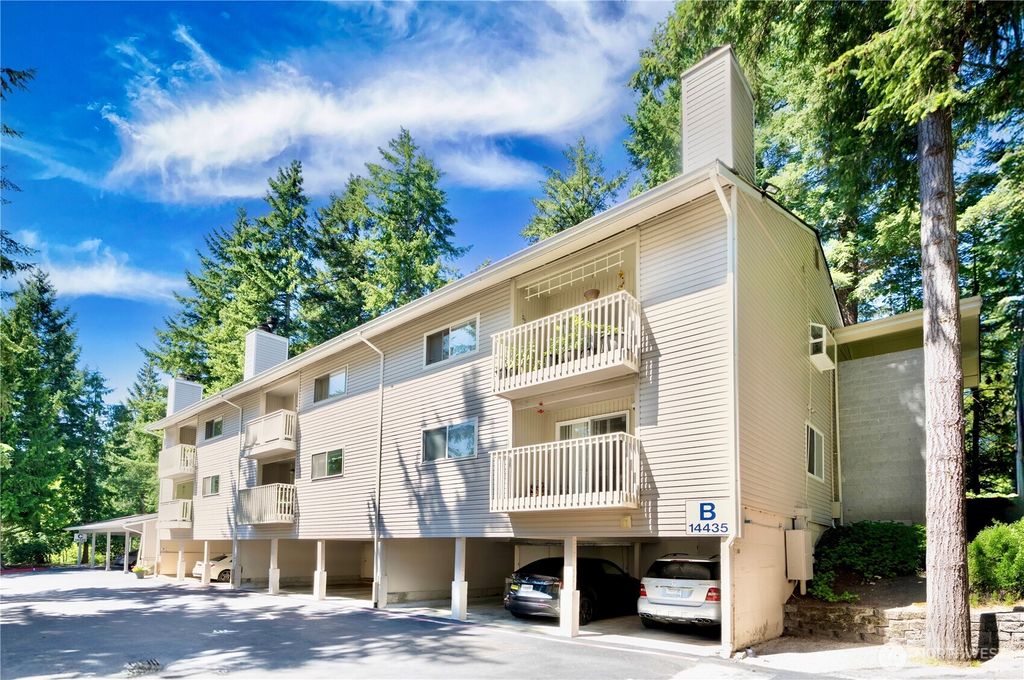 Photo of 14435 NE 40th St St #B102, Bellevue, WA 98007 (MLS # 2416301)
