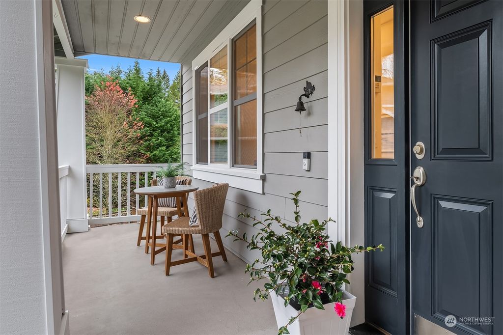 Photo of 11711 167th Place NE, Redmond, WA 98052 (MLS # 2301384)