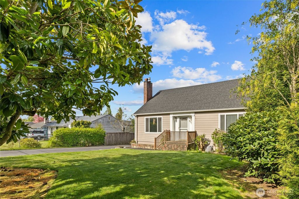 Photo of 9334 E B Street, Tacoma, WA 98445 (MLS # 2516408)