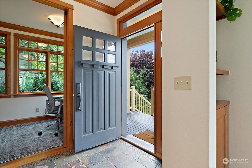 Photo of 6818 28th Avenue NE, Seattle, WA 98115 (MLS # 2277957)