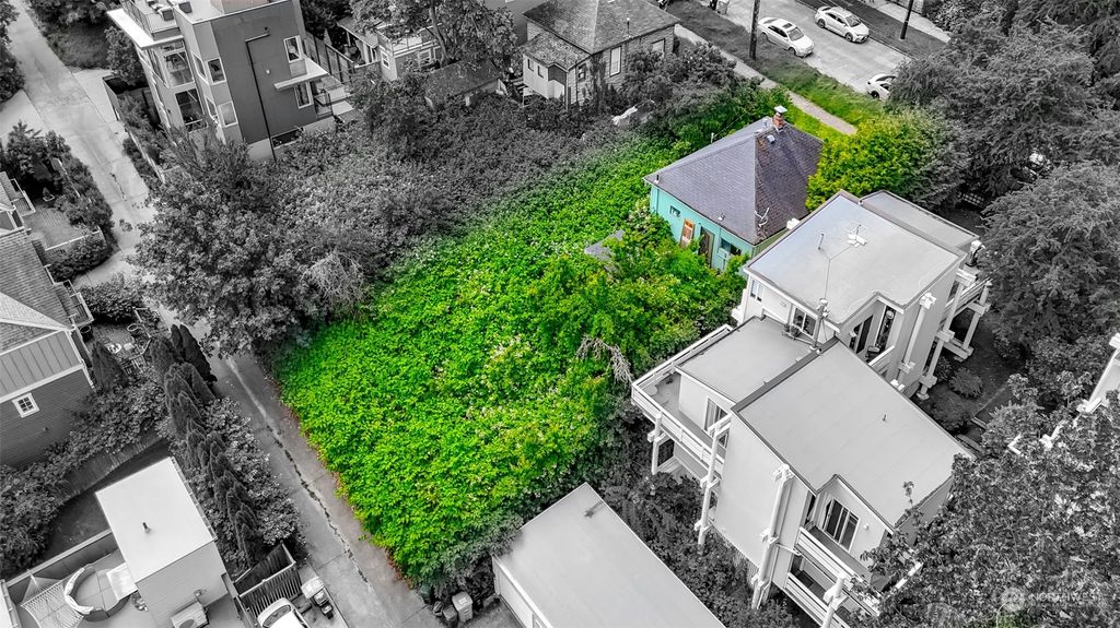 Photo of 1722 26th Avenue, Seattle, WA 98122 (MLS # 2244168)