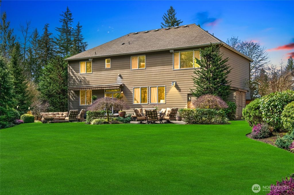 Photo of 8824 237th Place NE, Redmond, WA 98053 (MLS # 2345291)