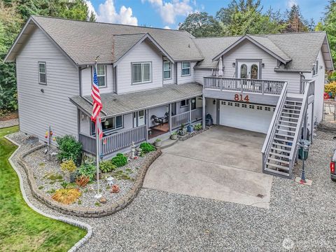 Photo of 814 105th Street S, Tacoma, WA 98444 (MLS # 2440311)
