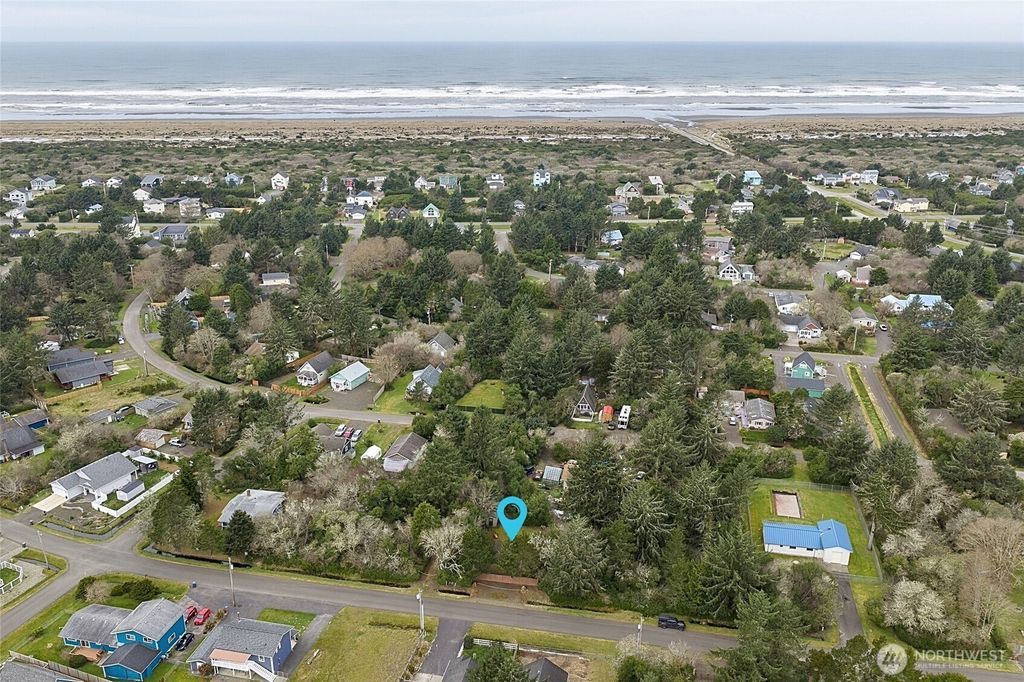 Photo of 185 S Narwhal Loop SW, Ocean Shores, WA 98569 (MLS # 2499205)
