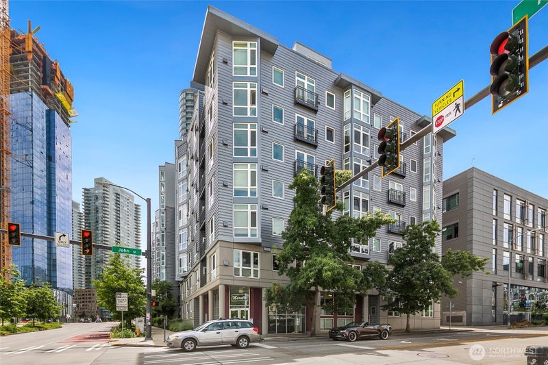 699 John Street 416