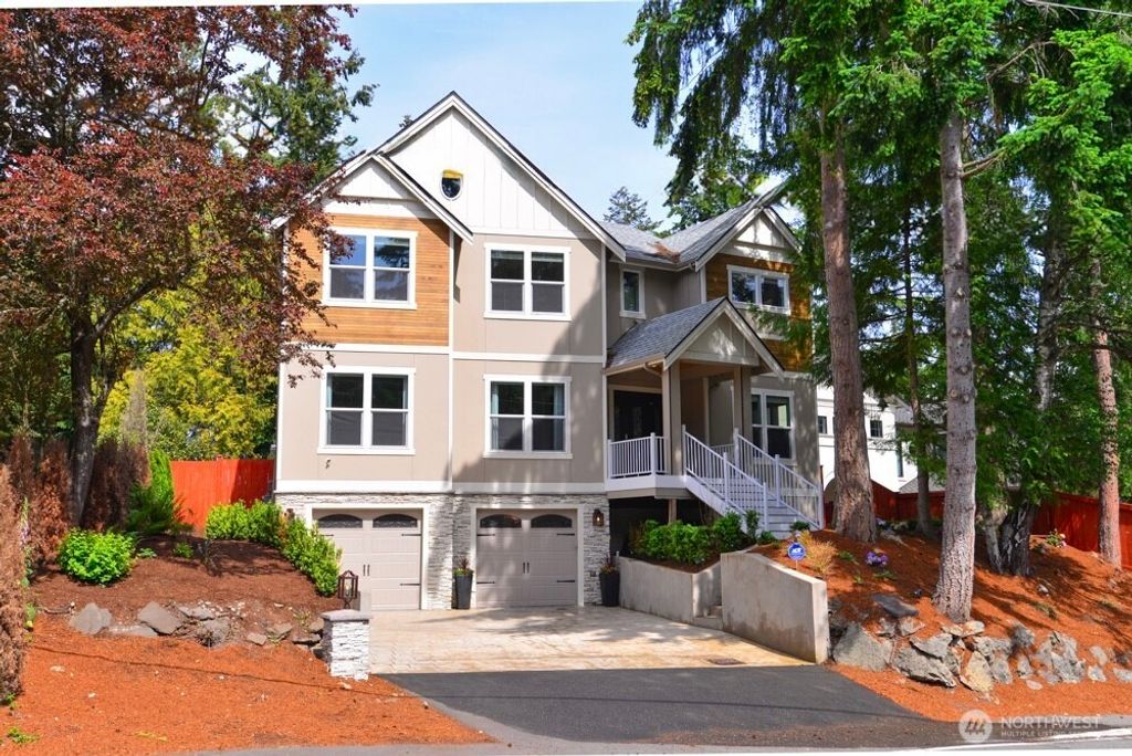 Photo of 1808 104th Avenue SE, Bellevue, WA 98004 (MLS # 2513328)