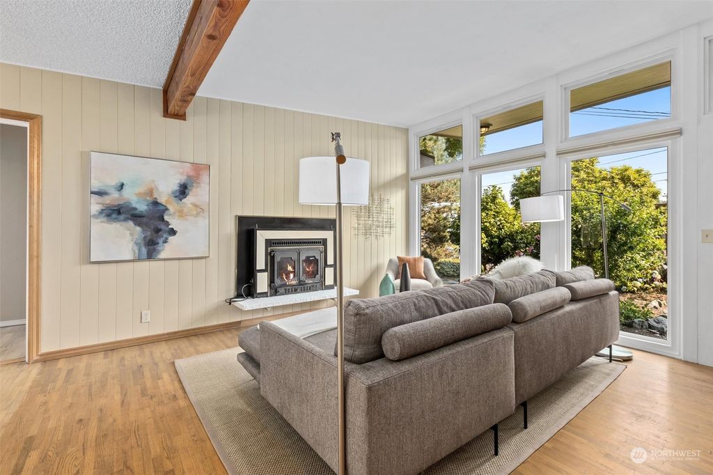 listing image 9361556160566547232
