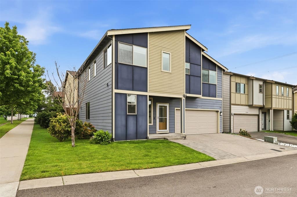 Photo of 22509 SE 283rd Street, Maple Valley, WA 98038 (MLS # 2566865)