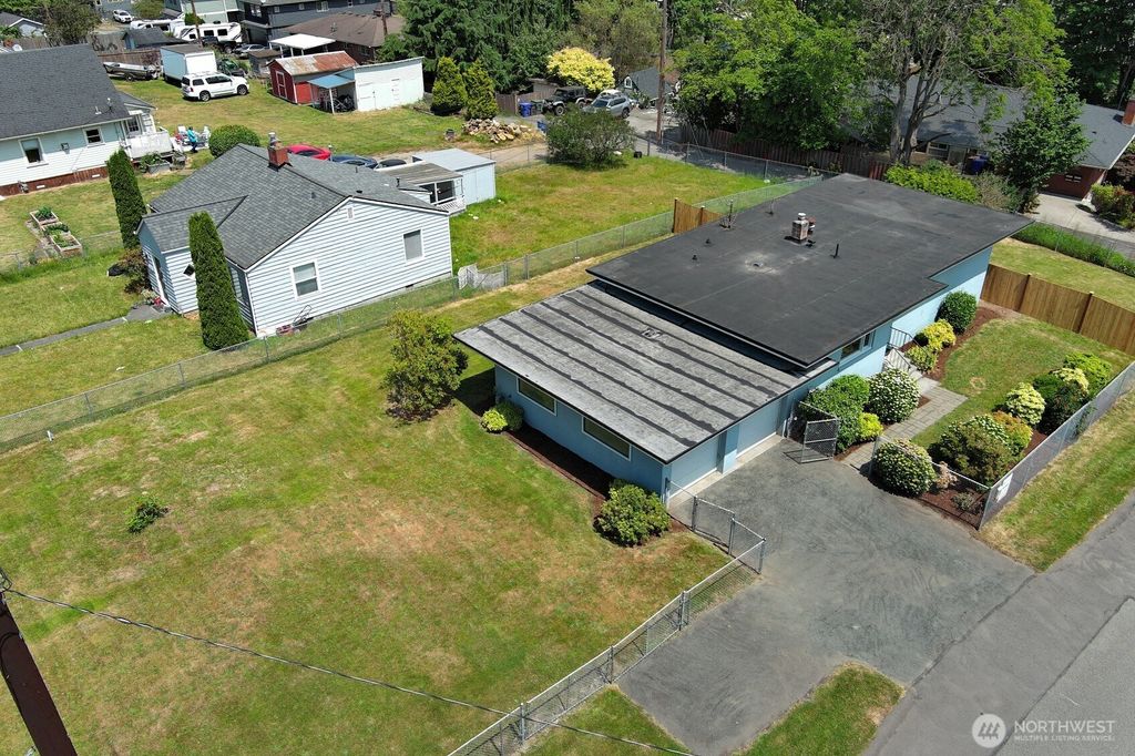 Photo of 3703 24th Street #C, Everett, WA 98201 (MLS # 2391240)