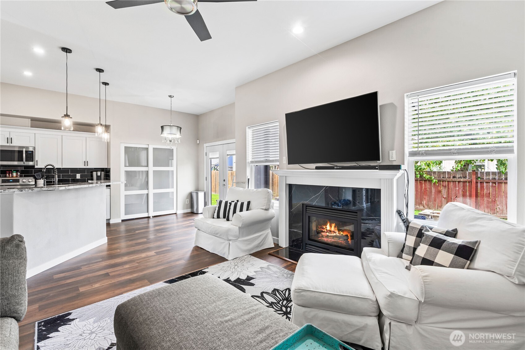 303 Eldredge Court NW